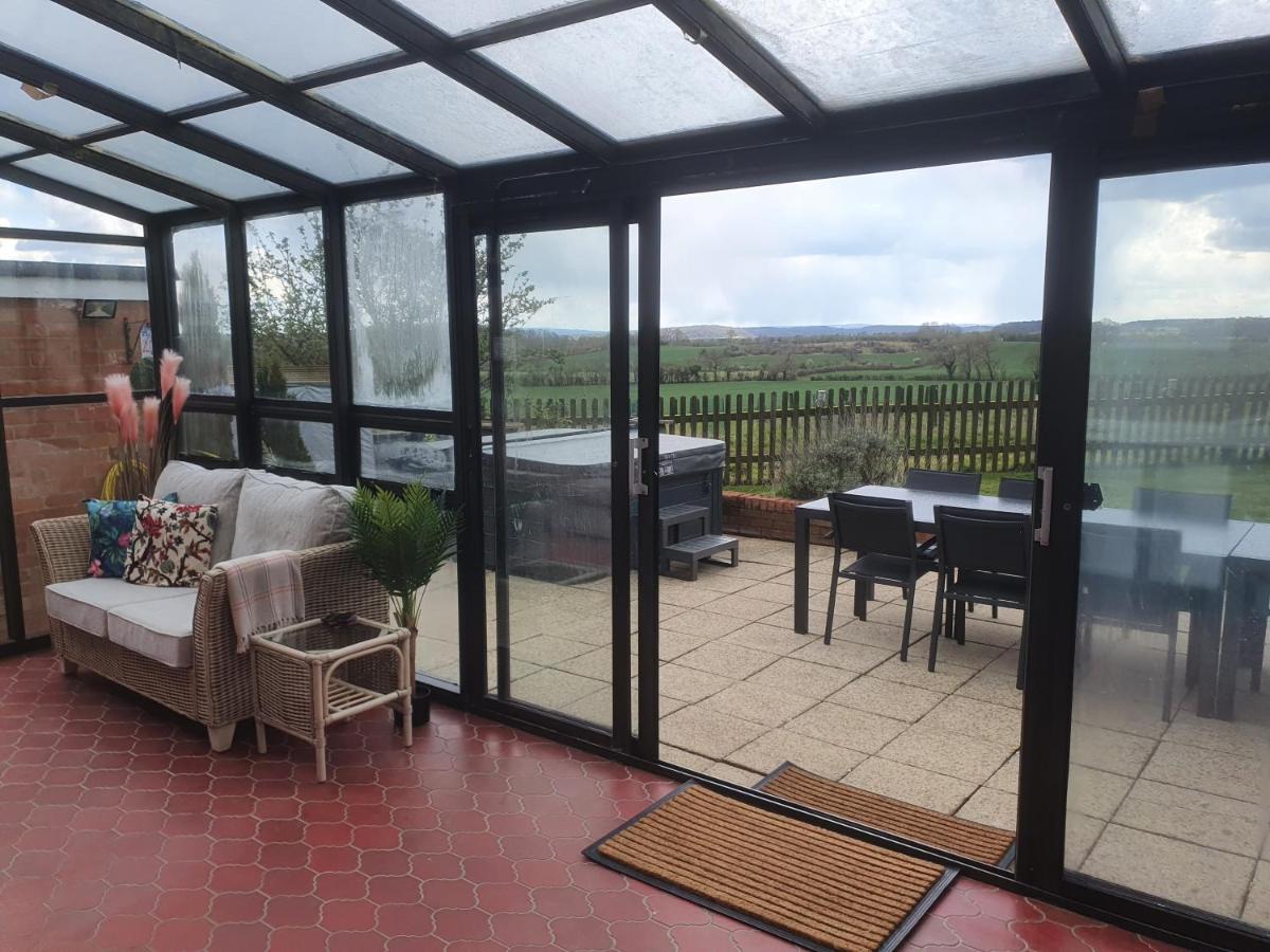South View Country House Sleeps 12 - Hot Tub - Views Henley-in-Arden Εξωτερικό φωτογραφία